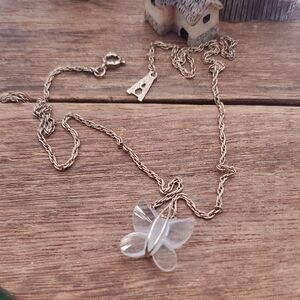 Amway Glass Butterfly 18 Inch Necklace N3708